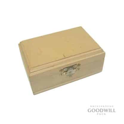 Коробка шкатулка з дерева виготовлена на замовлення фотографія