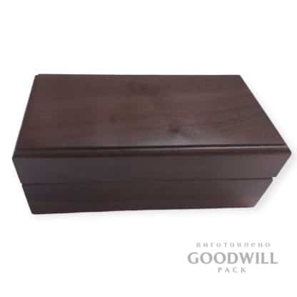 Коробка дерев'яна подарункова для ювелірних прикрас фотографія