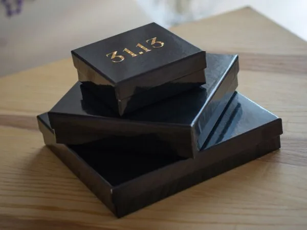 Коробки з матовою ламінацією фотографія